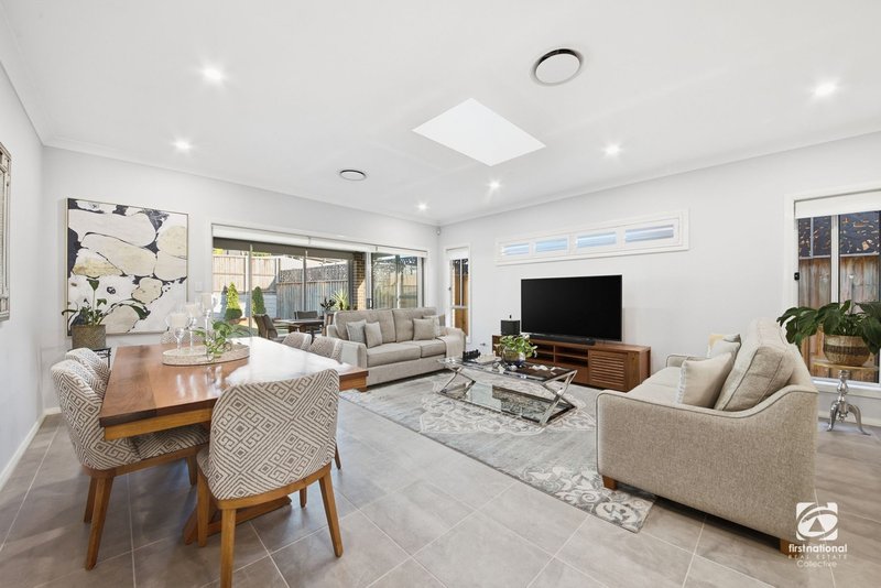 Photo - 18 Silvester Way, Gledswood Hills NSW 2557 - Image 9