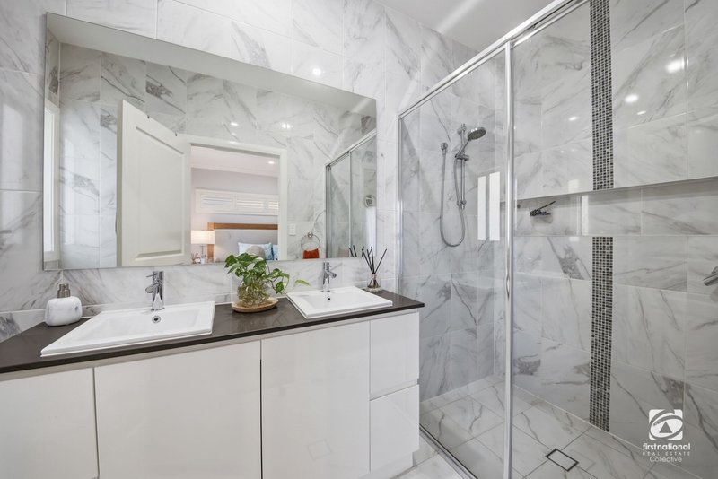 Photo - 18 Silvester Way, Gledswood Hills NSW 2557 - Image 12