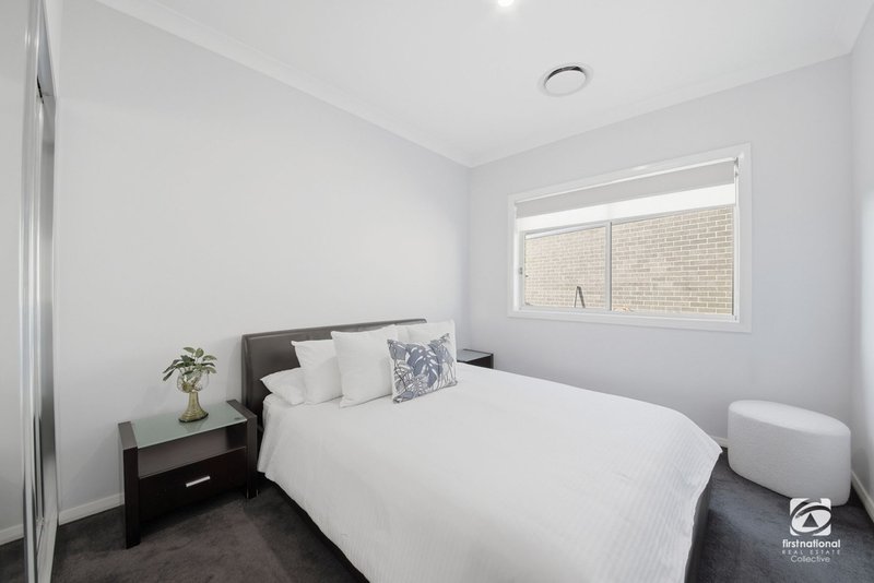 Photo - 18 Silvester Way, Gledswood Hills NSW 2557 - Image 14