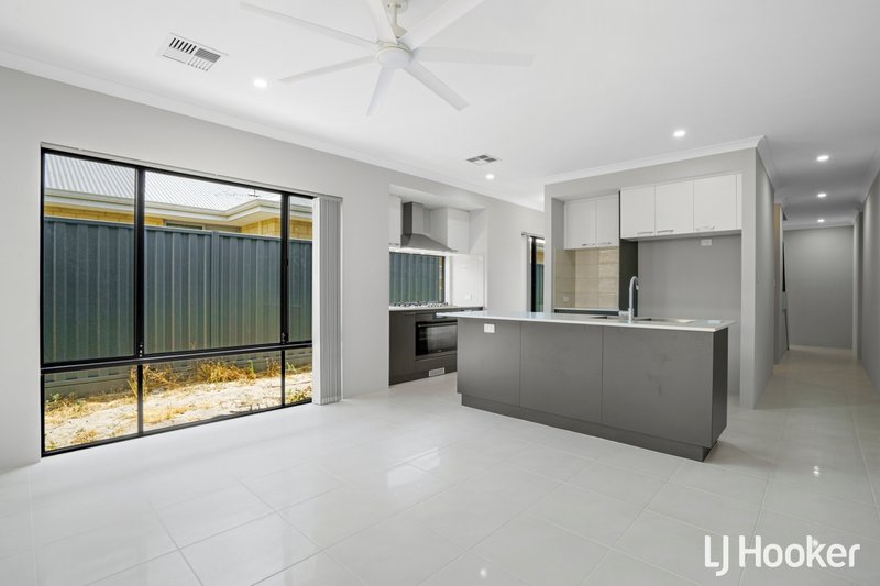 Photo - 18 Sinclair Street, Rivervale WA 6103 - Image 11