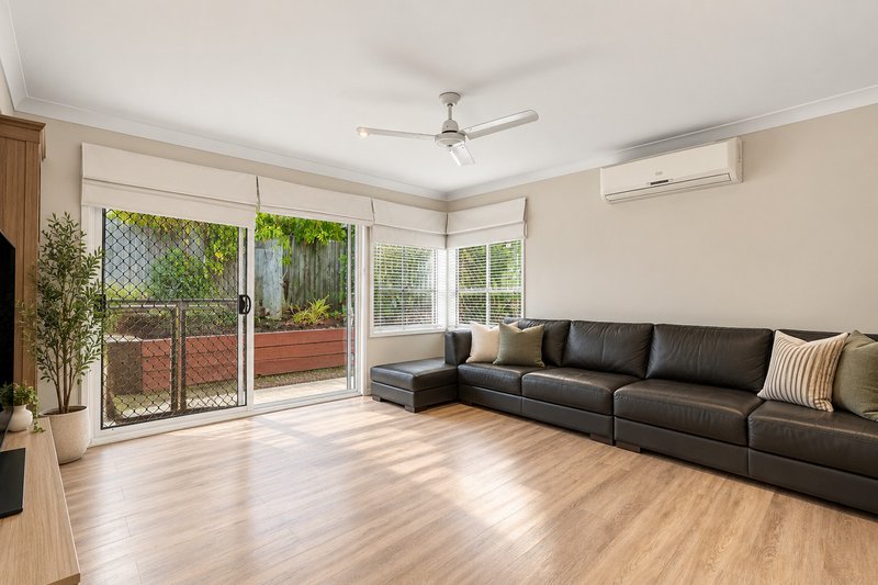 Photo - 18 Sirett Street, Runcorn QLD 4113 - Image 9