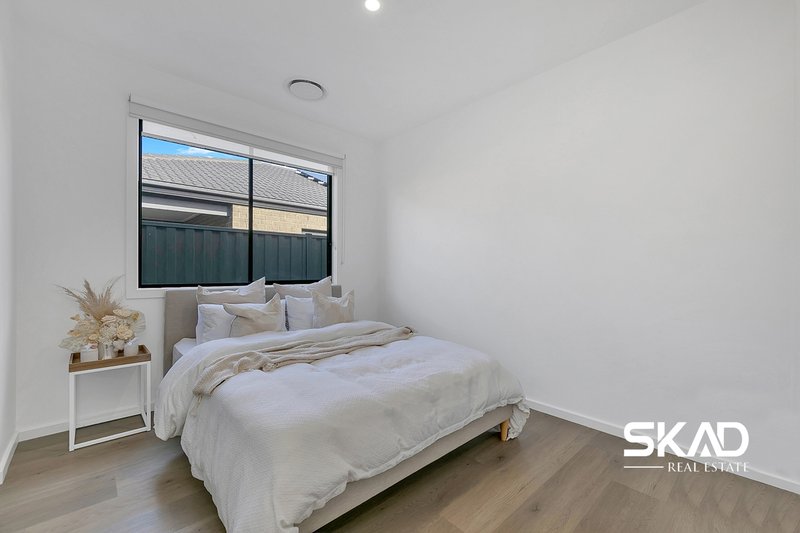 Photo - 18 Skyway Avenue, Wollert VIC 3750 - Image 17