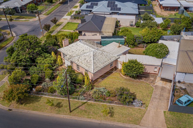 Photo - 18 Smith Avenue, Woodville West SA 5011 - Image 2