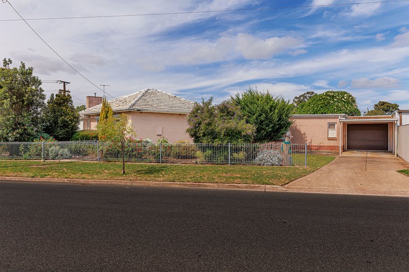 Photo - 18 Smith Avenue, Woodville West SA 5011 - Image 3