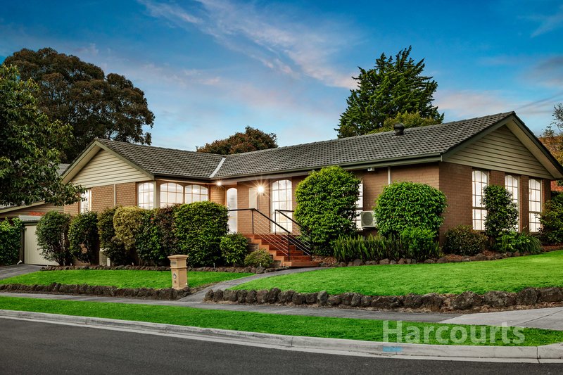 18 Smithfield Square, Wantirna VIC 3152