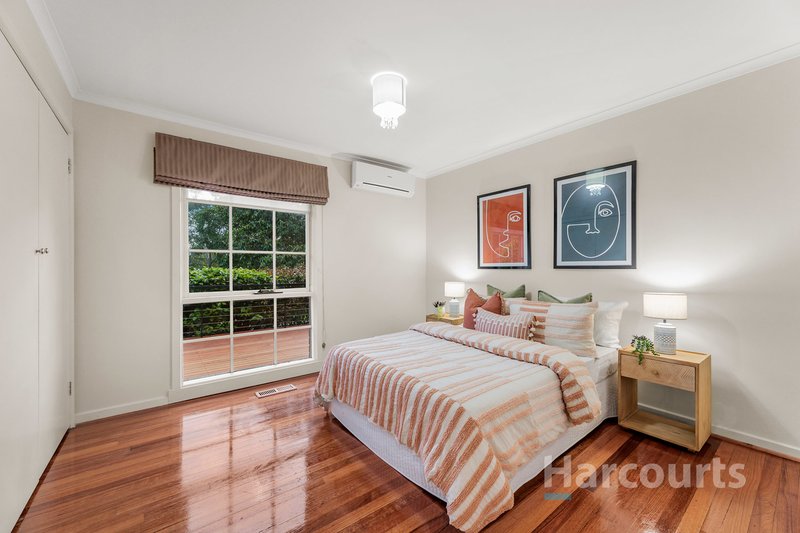 Photo - 18 Smithfield Square, Wantirna VIC 3152 - Image 8