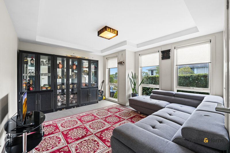 Photo - 18 Snowy Avenue, Minto NSW 2566 - Image 2