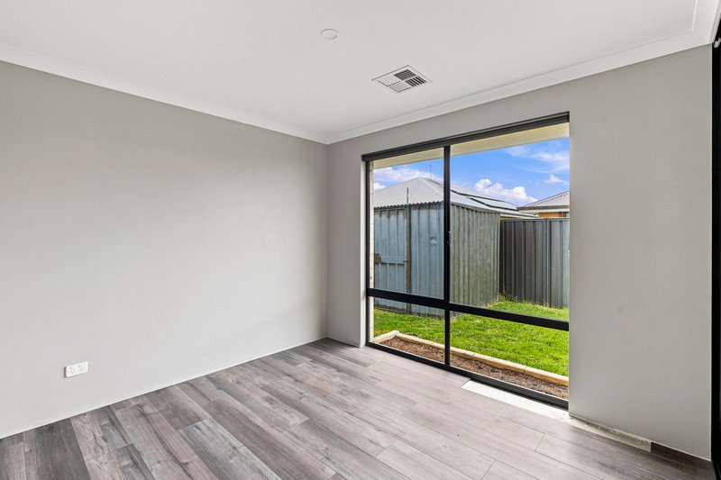 Photo - 18 Sophia Loop, West Busselton WA 6280 - Image 15