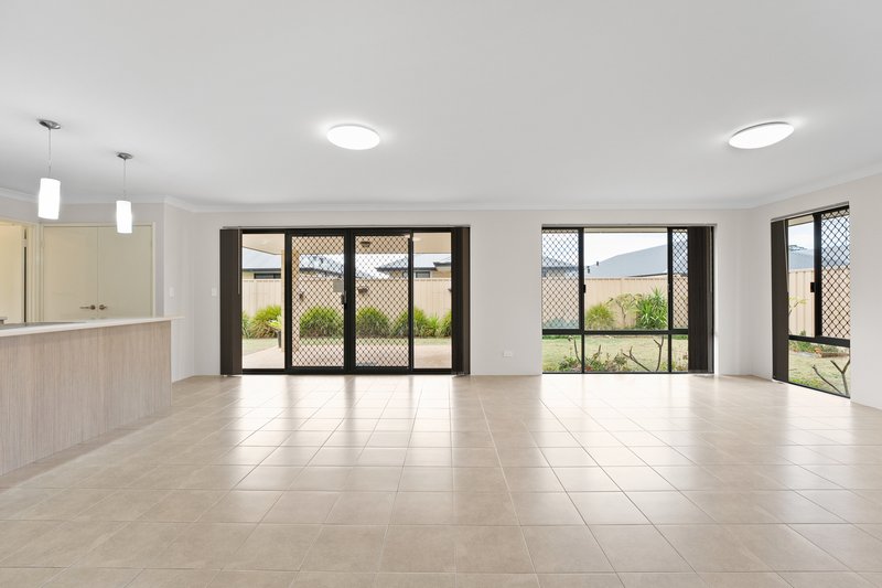 Photo - 18 Southport Drive, Baldivis WA 6171 - Image 7