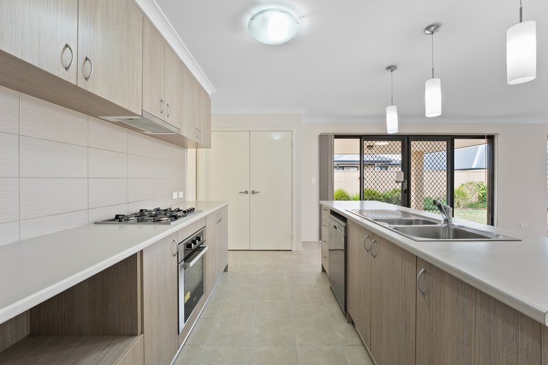 Photo - 18 Southport Drive, Baldivis WA 6171 - Image 11