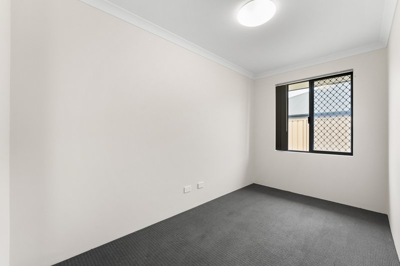 Photo - 18 Southport Drive, Baldivis WA 6171 - Image 18