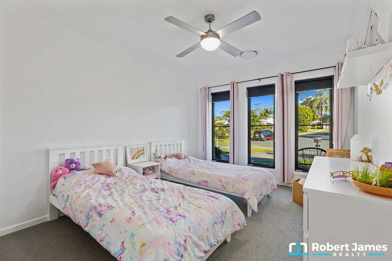 Photo - 18 Spinnaker Street, Tewantin QLD 4565 - Image 9