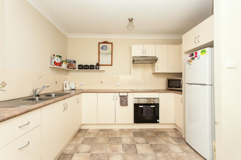 Photo - 1/8 Sports Avenue, Cessnock NSW 2325 - Image 2