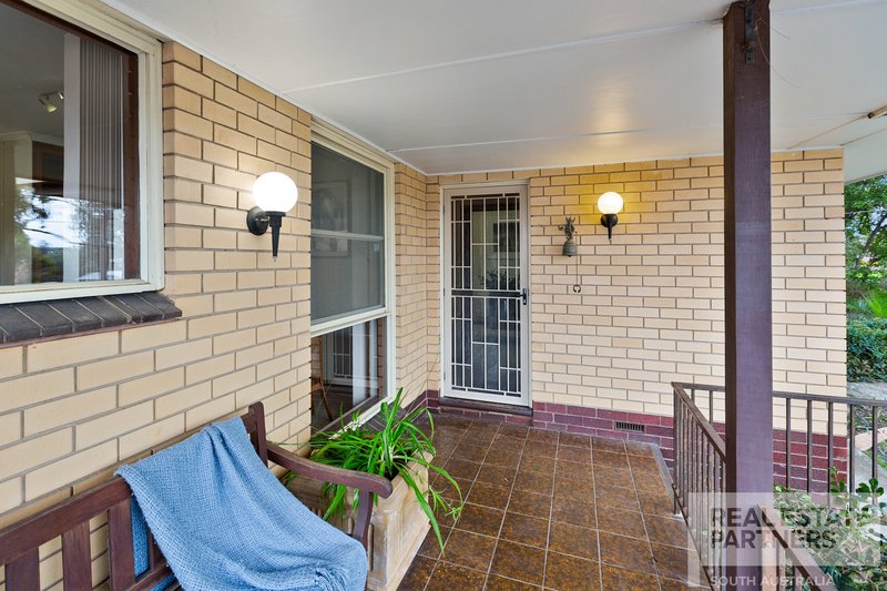 Photo - 18 Springwood Ave , Redwood Park SA 5097 - Image 3