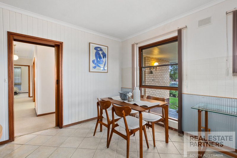 Photo - 18 Springwood Ave , Redwood Park SA 5097 - Image 6