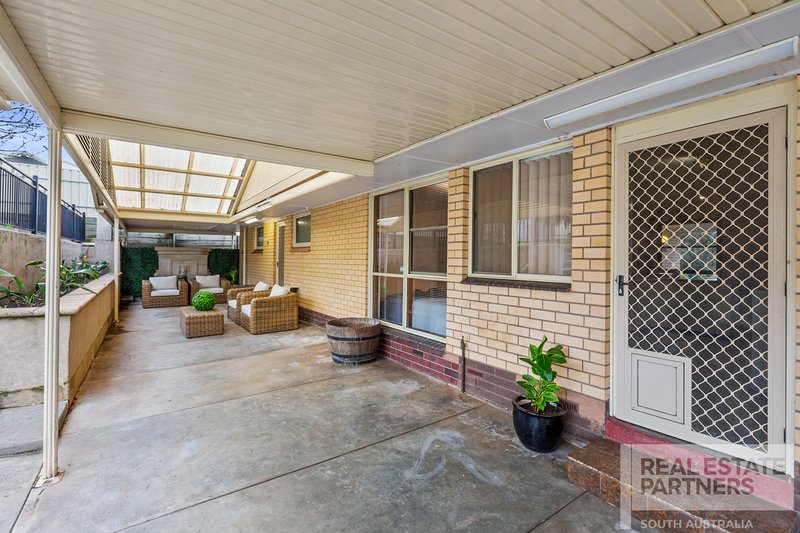 Photo - 18 Springwood Ave , Redwood Park SA 5097 - Image 16