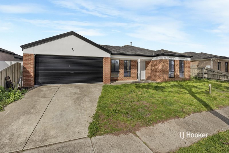 Photo - 18 Stable Drive, Truganina VIC 3029 - Image 16