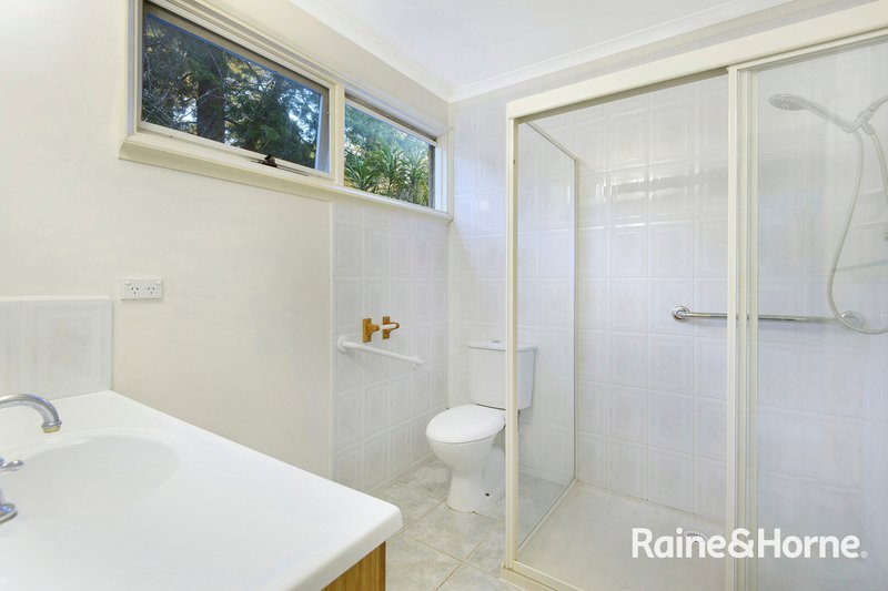 Photo - 18 Stanhill Drive, Cranbourne South VIC 3977 - Image 14