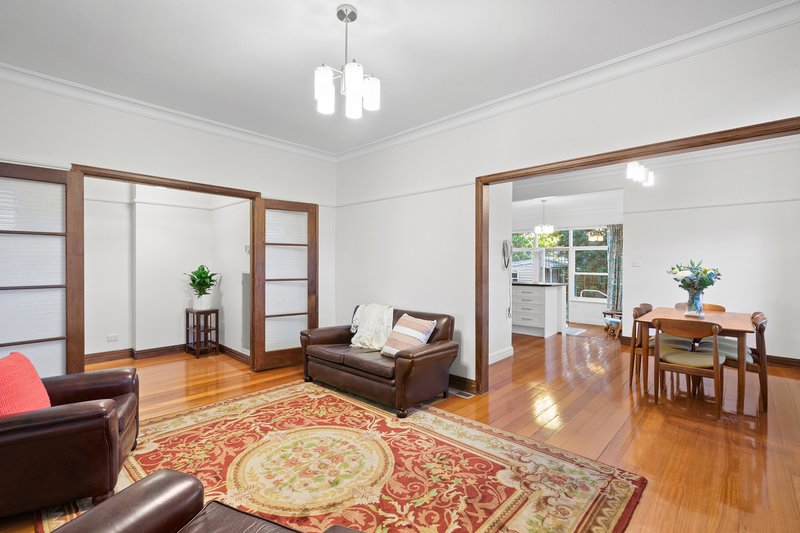 Photo - 18 Stanley Avenue, Ringwood East VIC 3135 - Image 3