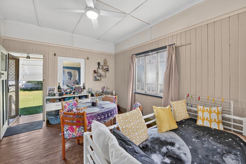 Photo - 18 Station Street, Caboolture QLD 4510 - Image 9