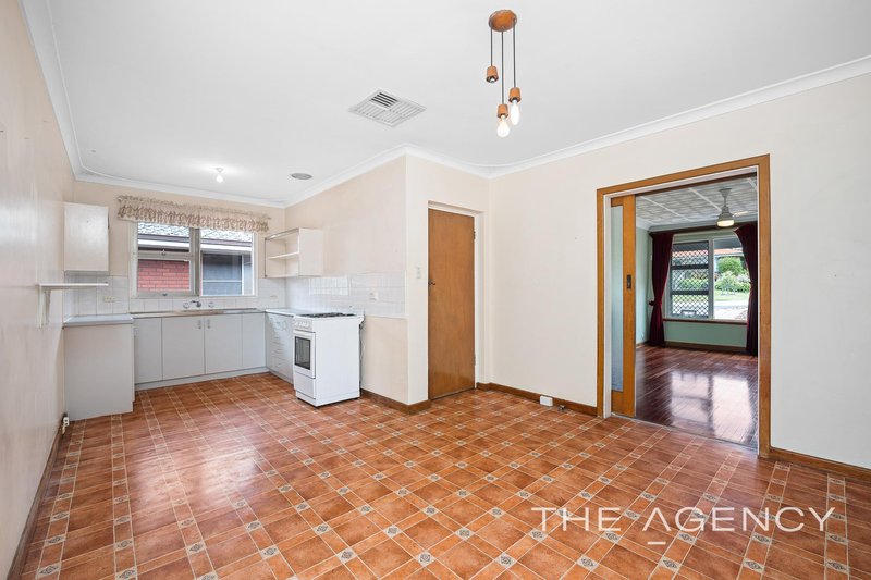 Photo - 18 Stonehouse Crescent, Bentley WA 6102 - Image 3