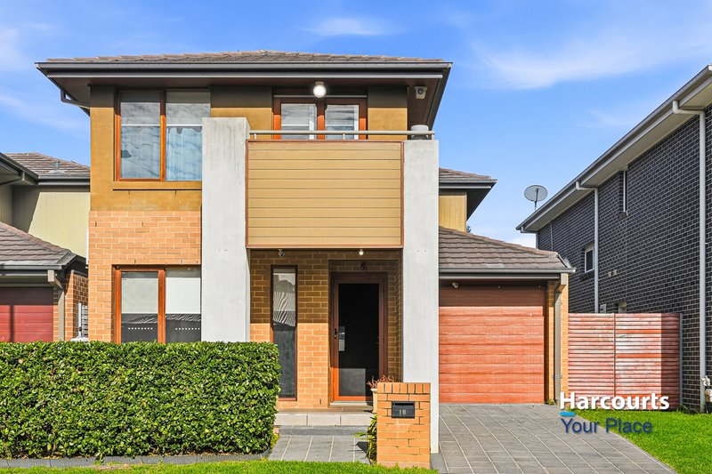 Photo - 18 Stringybark Street, Ropes Crossing NSW 2760 - Image 1