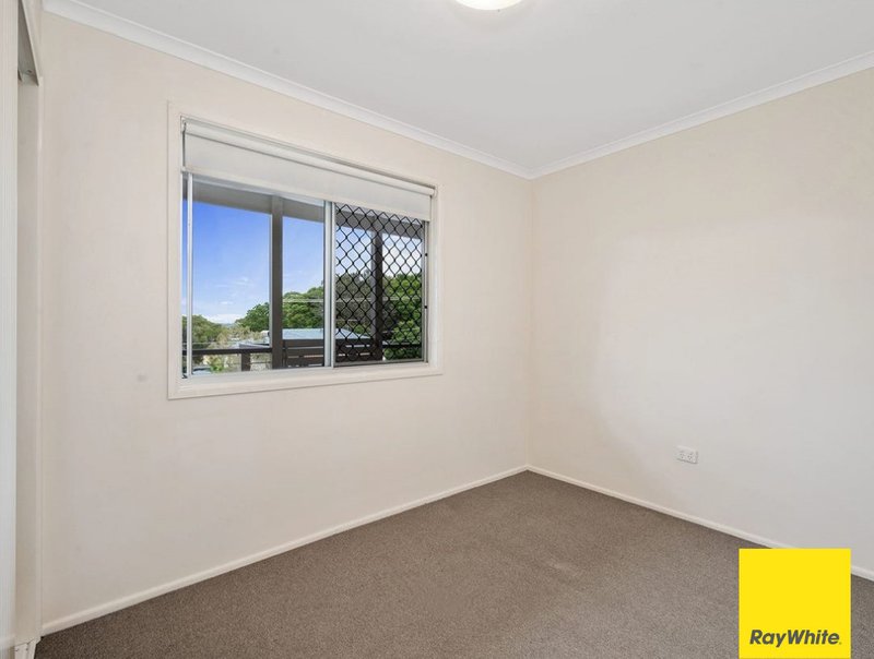 Photo - 18 Stuart Street, Woodridge QLD 4114 - Image 8