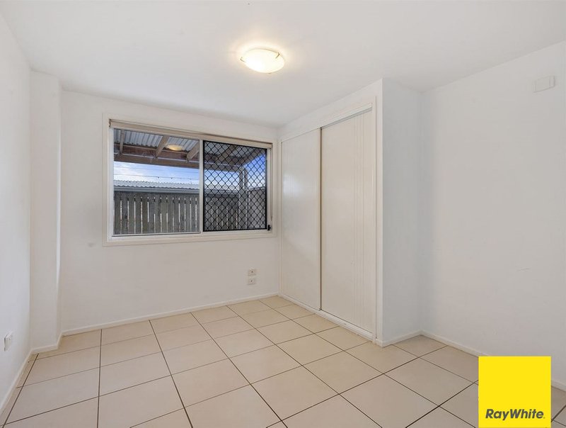 Photo - 18 Stuart Street, Woodridge QLD 4114 - Image 12