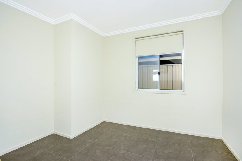 Photo - 18 Sturt Street, Victor Harbor SA 5211 - Image 14