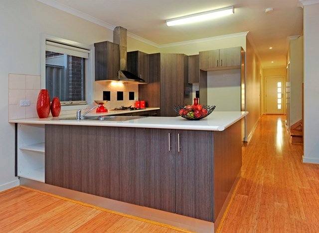 Photo - 18 Suffolk Street, Reservoir VIC 3073 - Image 7