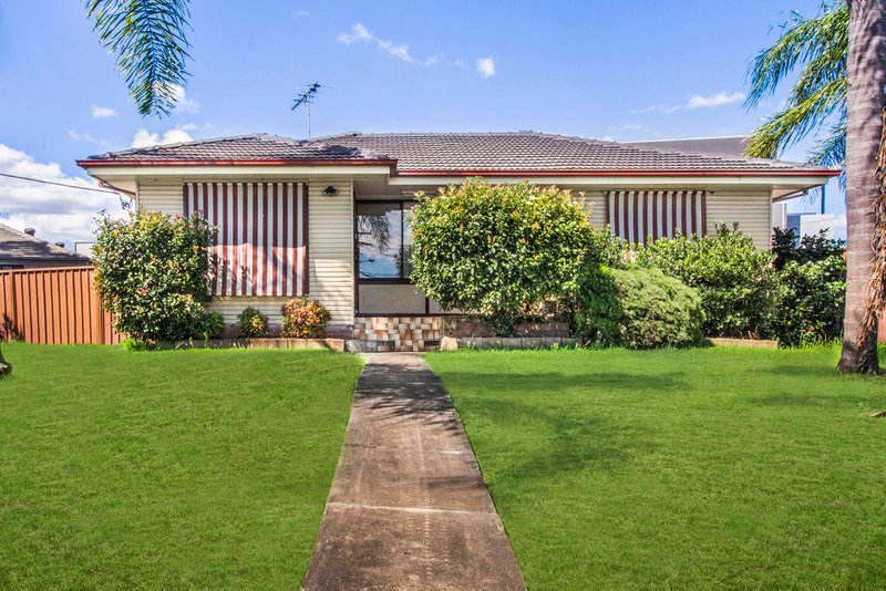 18 Sullivan Avenue, Lurnea NSW 2170