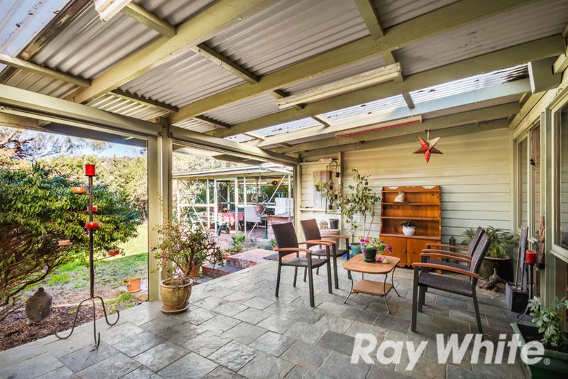 Photo - 18 Summit Road, Burwood VIC 3125 - Image 8