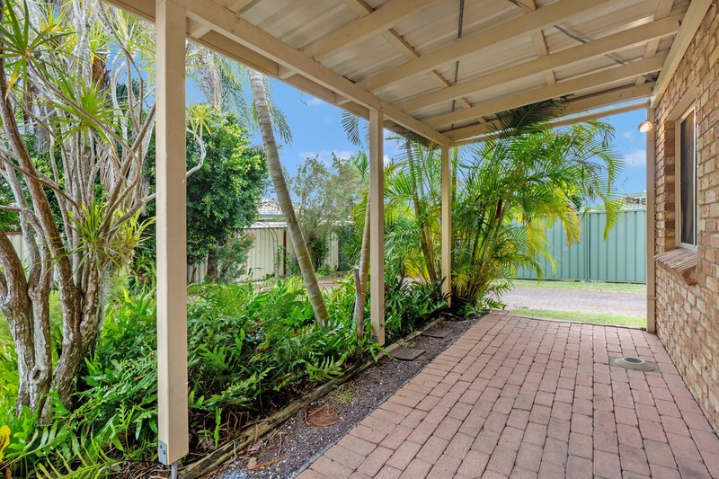 Photo - 1/8 Sun Court, Banksia Beach QLD 4507 - Image 5