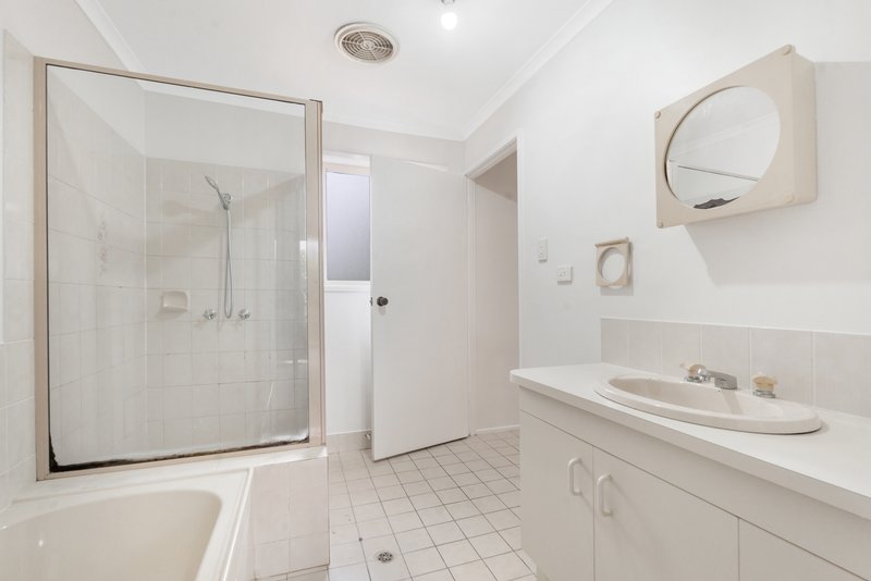 Photo - 1/8 Sun Court, Banksia Beach QLD 4507 - Image 10