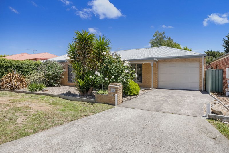 18 Sunline Court, Ballan VIC 3342