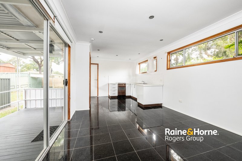 Photo - 18 Sunrise Avenue, Budgewoi NSW 2262 - Image 9