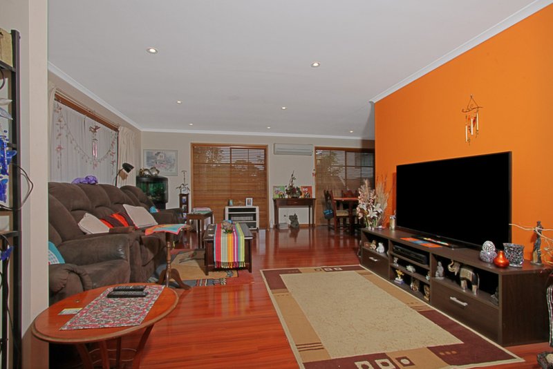 Photo - 18 Surf Beach Avenue, Surf Beach NSW 2536 - Image 3