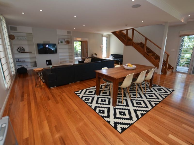 Photo - 18 Surfsound Avenue, Wallabi Point NSW 2430 - Image 9