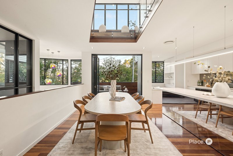 Photo - 18 Suvla Street, Balmoral QLD 4171 - Image 2
