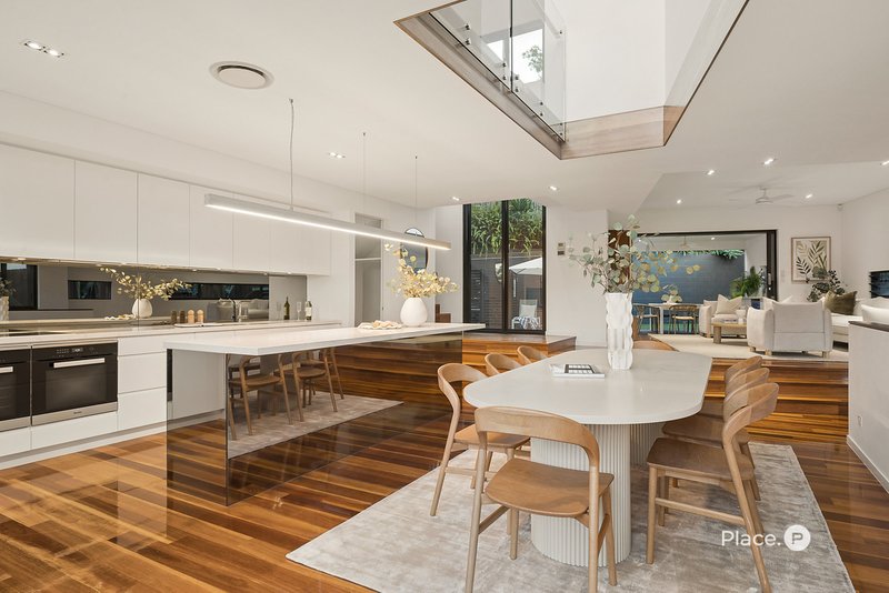 Photo - 18 Suvla Street, Balmoral QLD 4171 - Image 3