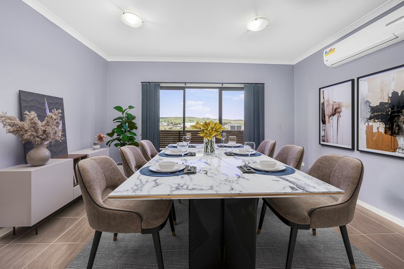 Photo - 18 Swagman Walk, Wollert VIC 3750 - Image 3