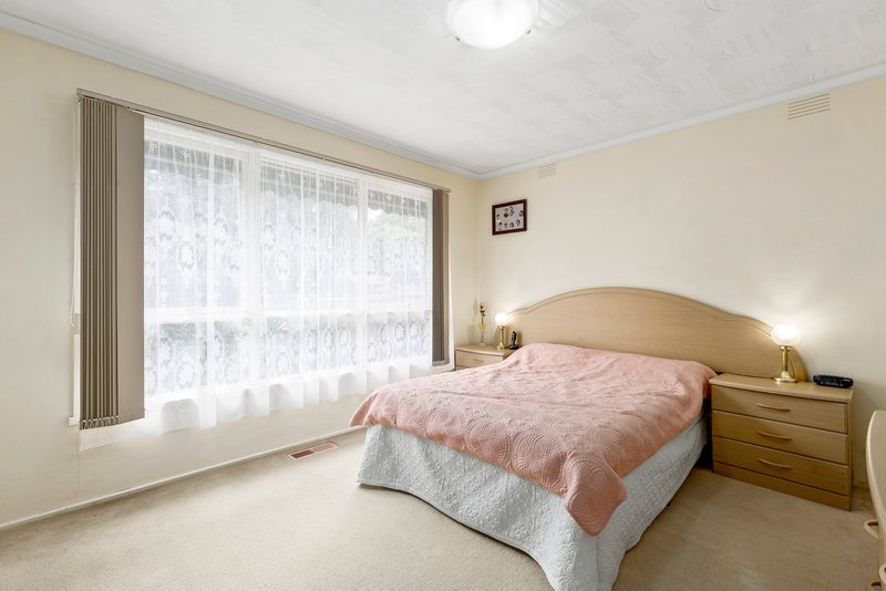 Photo - 1/8 Swanley Avenue, Bayswater North VIC 3153 - Image 5