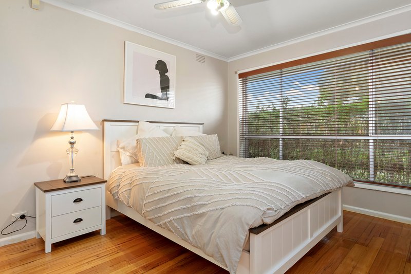 Photo - 18 Talbot Avenue, Thomastown VIC 3074 - Image 6