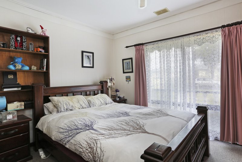 Photo - 18 Tallis Street, Norlane VIC 3214 - Image 4