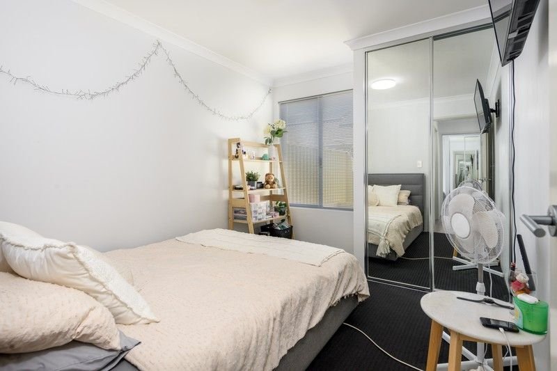Photo - 18 Tallon Loop, Baldivis WA 6171 - Image 13