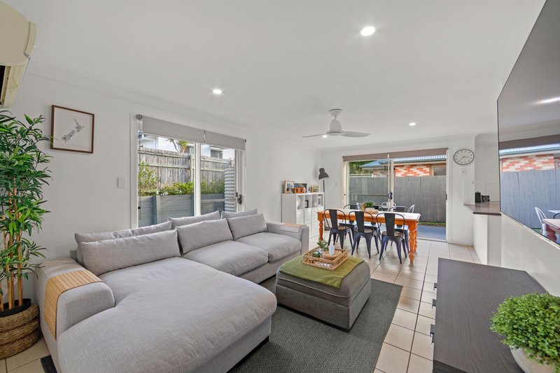 Photo - 18 Talpa Street, Coomera QLD 4209 - Image 5