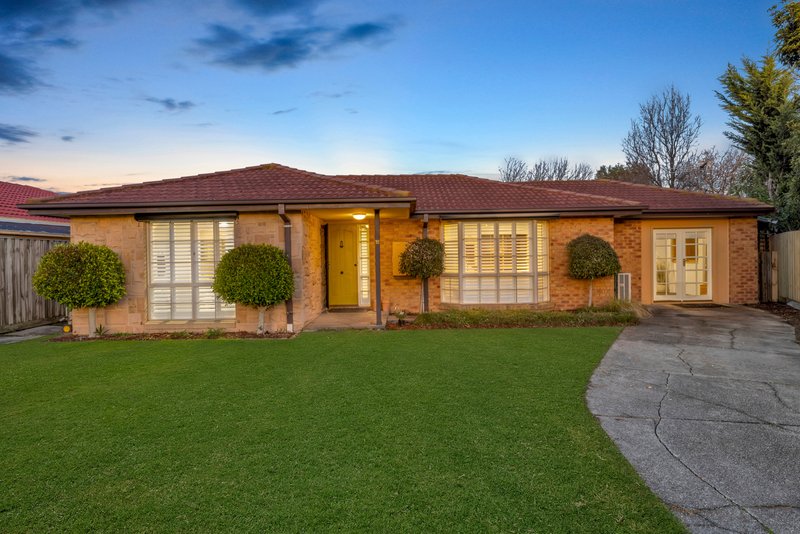 18 Tania Court, Pakenham VIC 3810