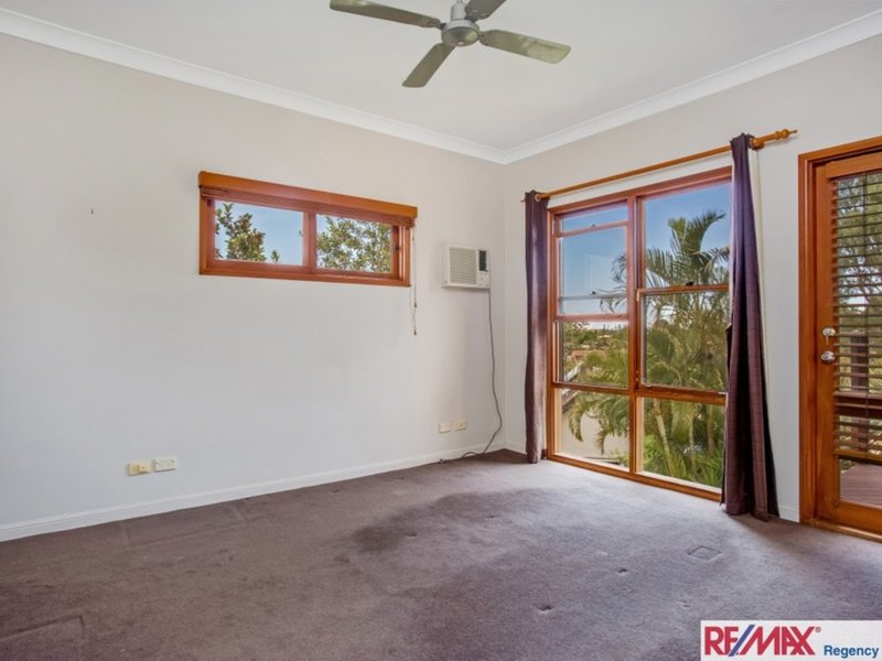 Photo - 18 Tara Terrace, Carrara QLD 4211 - Image 8