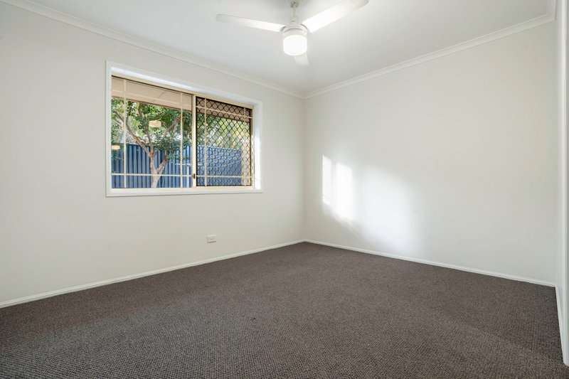 Photo - 18 Tarragon Place, Forest Lake QLD 4078 - Image 11