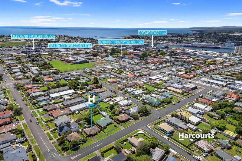 Photo - 18 Tasman Street, Devonport TAS 7310 - Image 2